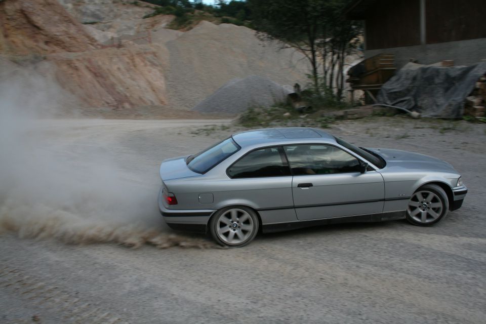 E36 320i coupe - foto povečava