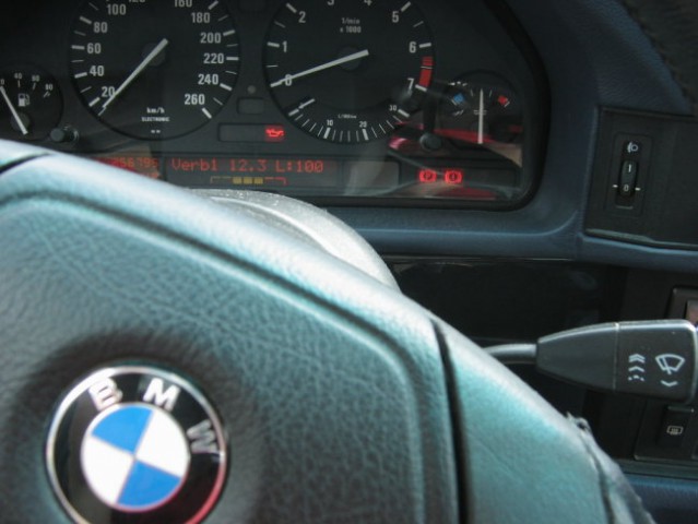 Bmw 525i e34 - foto