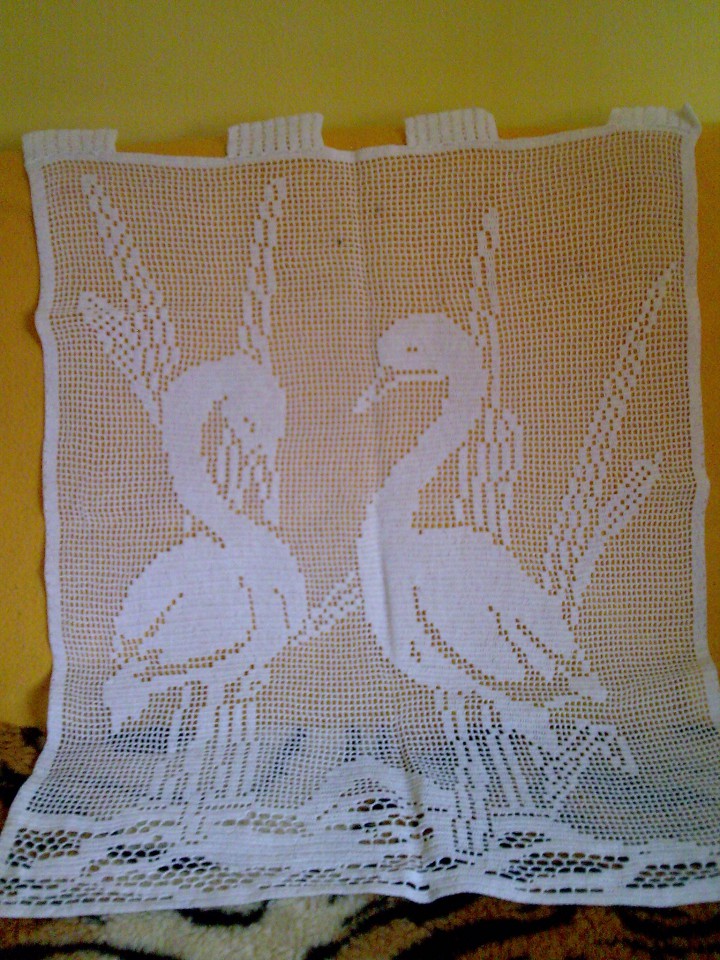 dva flaminga, zaves, cca 85 sm, čista čipka