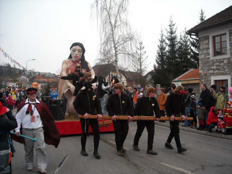 Pust Cerknica 2009 - foto povečava