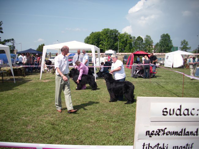 07.06.2009 CAC Koprivnic, sodnik ju še vedno ogleduje