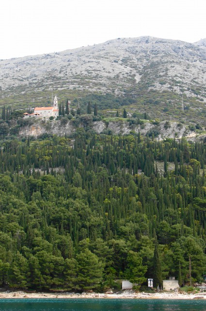 Pogled na samostan