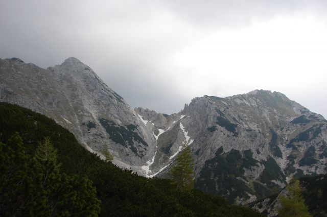 Z Uskovnice na Veliki Draški vrh 27.5.2011 - foto