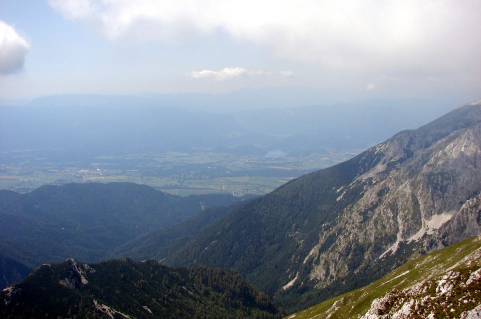 Vrtača 19.7.2012 - foto povečava