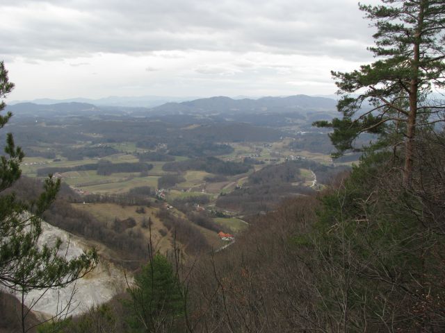 Boč iz Pečice 8.2.2016 - foto