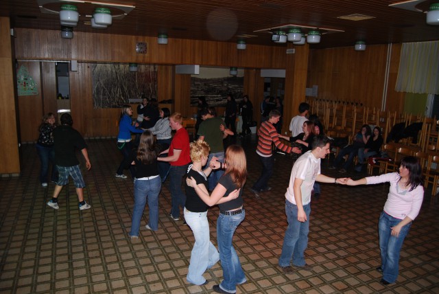 Ples v dijaškem domu april 2009 - foto
