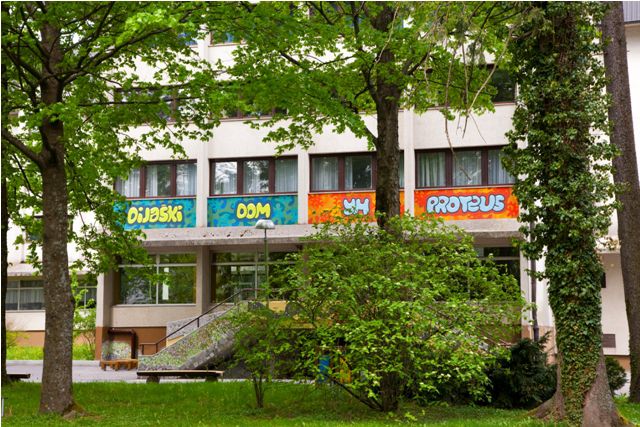 Youth hostel Proteus Postojna