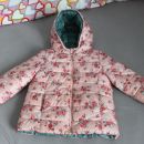 Prehodna jakna ali tanjša bundica; Benetton, vel. S - 120; 17 eur