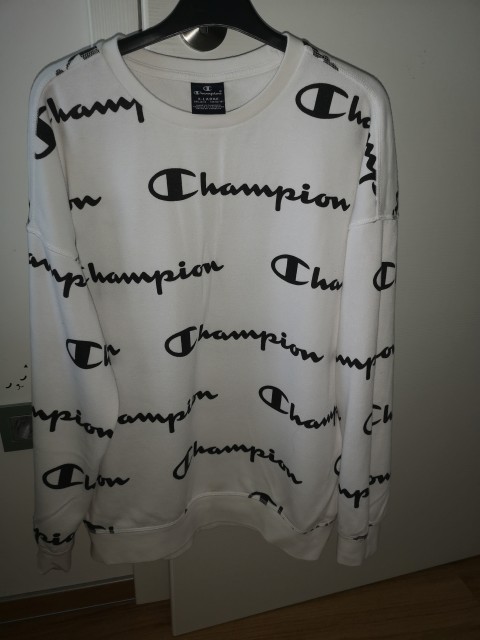 Champion pulover, št. xl (otroška), 20 eur