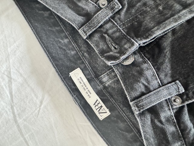 Zara kavbojke, 13 eur