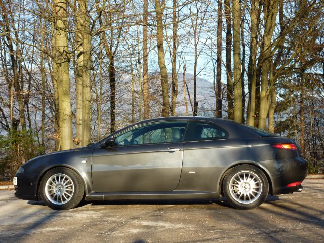 Alfa Romeo GT - foto