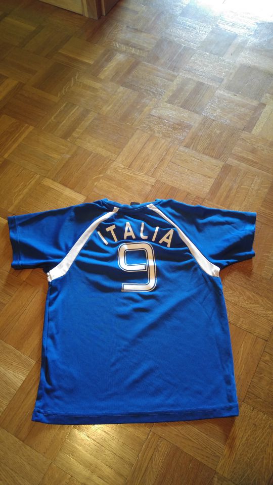 nogometni dres Italije zadaj