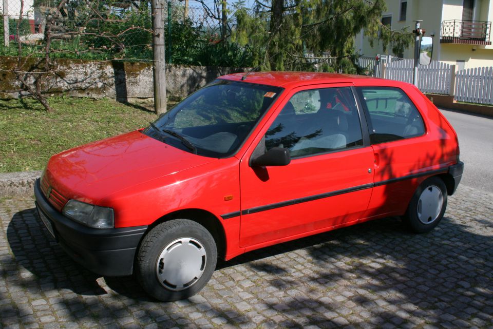 Peugeot - foto povečava