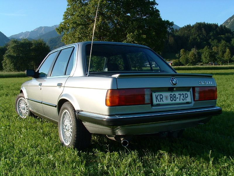 320 i - foto povečava