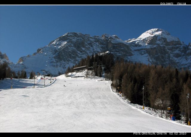 Malga Ciapela (Marmolada), jan. 2010 - foto
