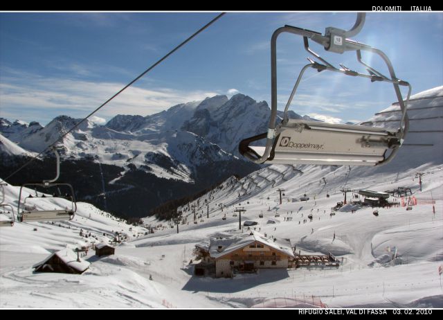 Malga Ciapela (Marmolada), jan. 2010 - foto