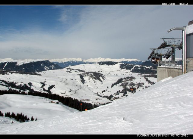 Malga Ciapela (Marmolada), jan. 2010 - foto