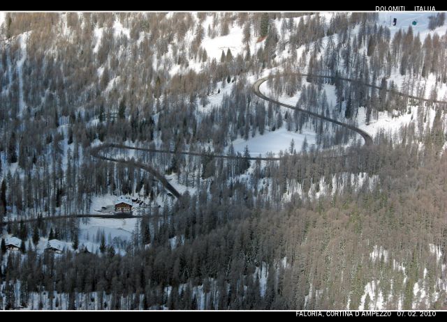 Malga Ciapela (Marmolada), jan. 2010 - foto