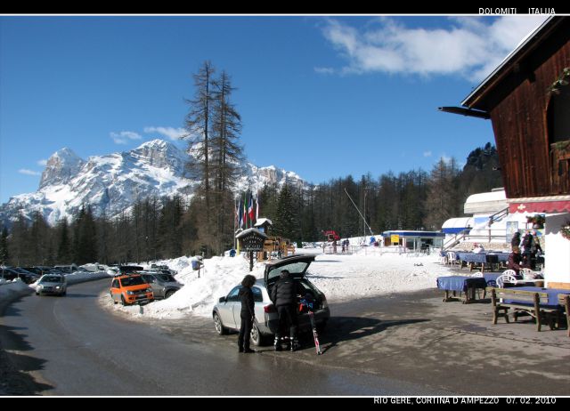 Malga Ciapela (Marmolada), jan. 2010 - foto