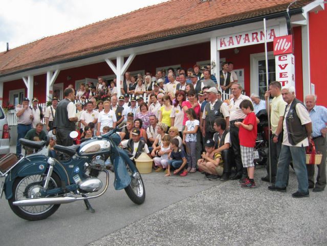 Srečanje starodobnih vozil 07.08.2010 - foto