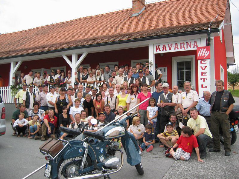 Srečanje starodobnih vozil 07.08.2010 - foto povečava