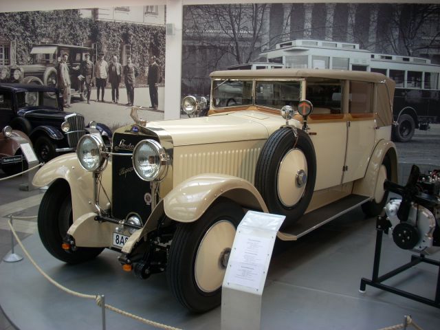 Škoda auto muzej - foto