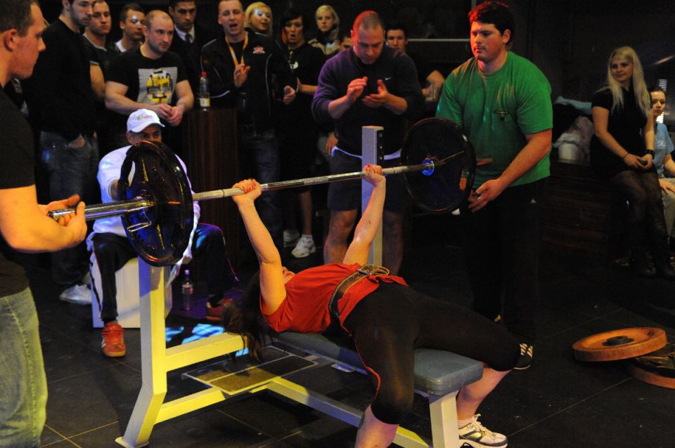 Turnir v bench pressu, Kranj 9.1.2010_1 - foto povečava