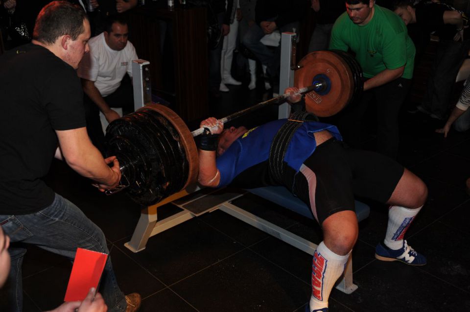 Turnir v bench pressu, Kranj 9.1.2010_3 - foto povečava