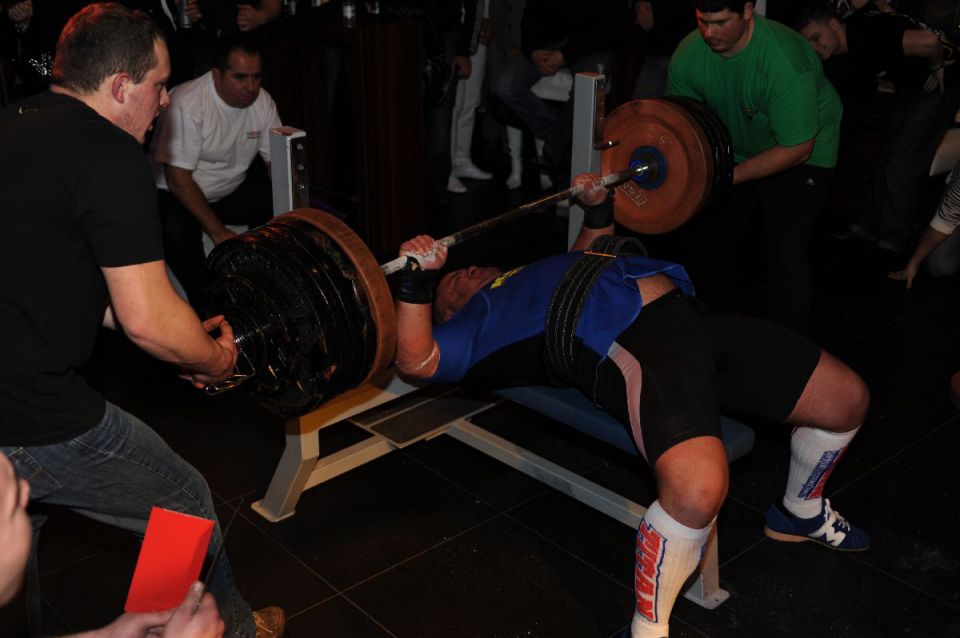 Turnir v bench pressu, Kranj 9.1.2010_3 - foto povečava