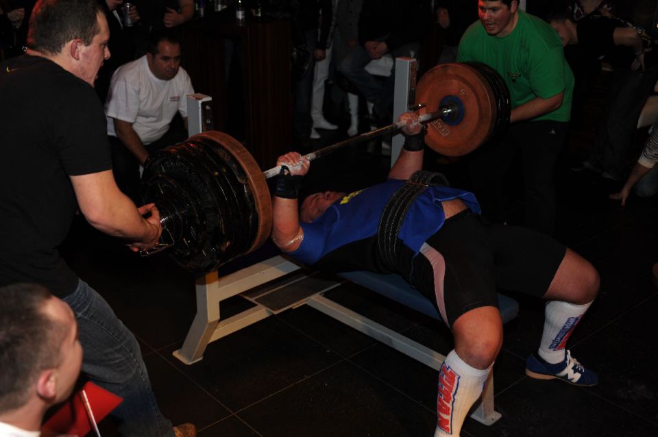 Turnir v bench pressu, Kranj 9.1.2010_3 - foto povečava