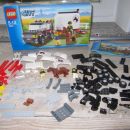 lego džip s prikolico za konje  22€