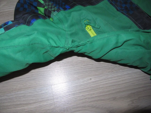 H&m 122.128 danes vse 12€ - foto