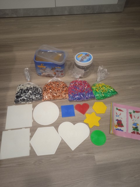 Komplet Hama perlice 24€