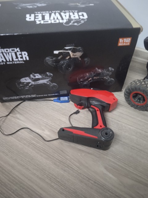 RC ROCK CLAWLER 4x4 - foto