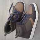next uk4, naša 37  22,5€