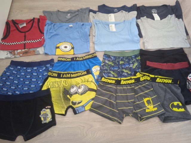 Komplet 122-128 samo zdaj 25€ - foto