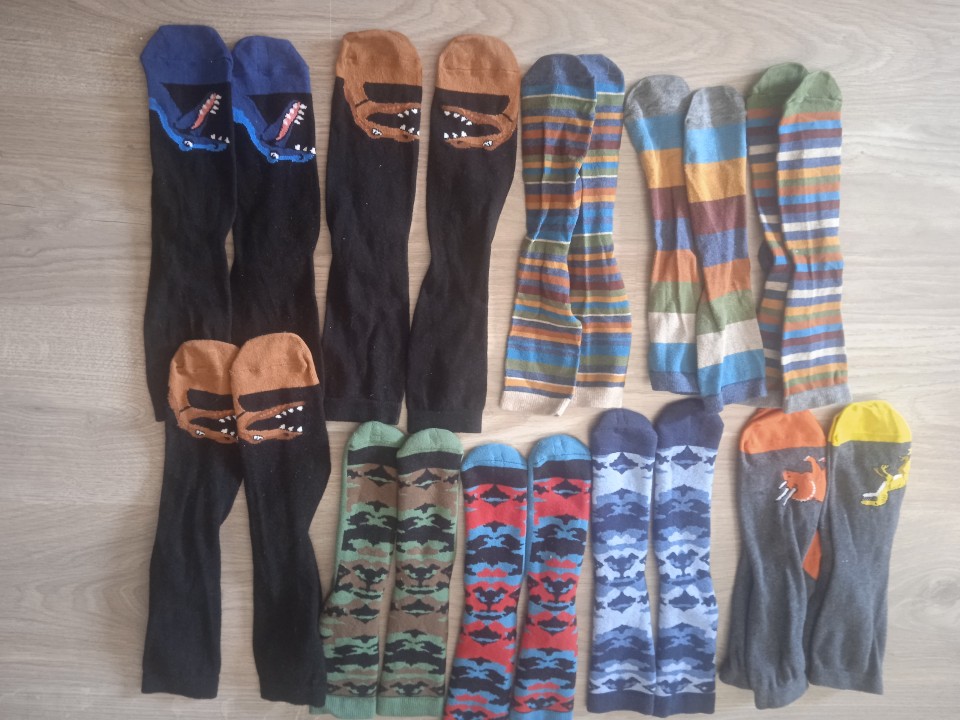 komplet nogavic next uk7-10 (naša 36-40)  6€