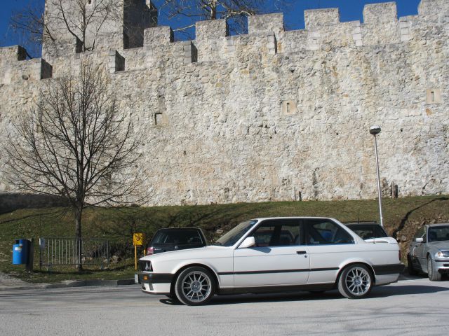 BMW E30 325i - foto