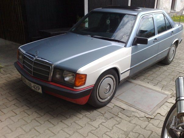 Mercedes W201, 1985 - foto