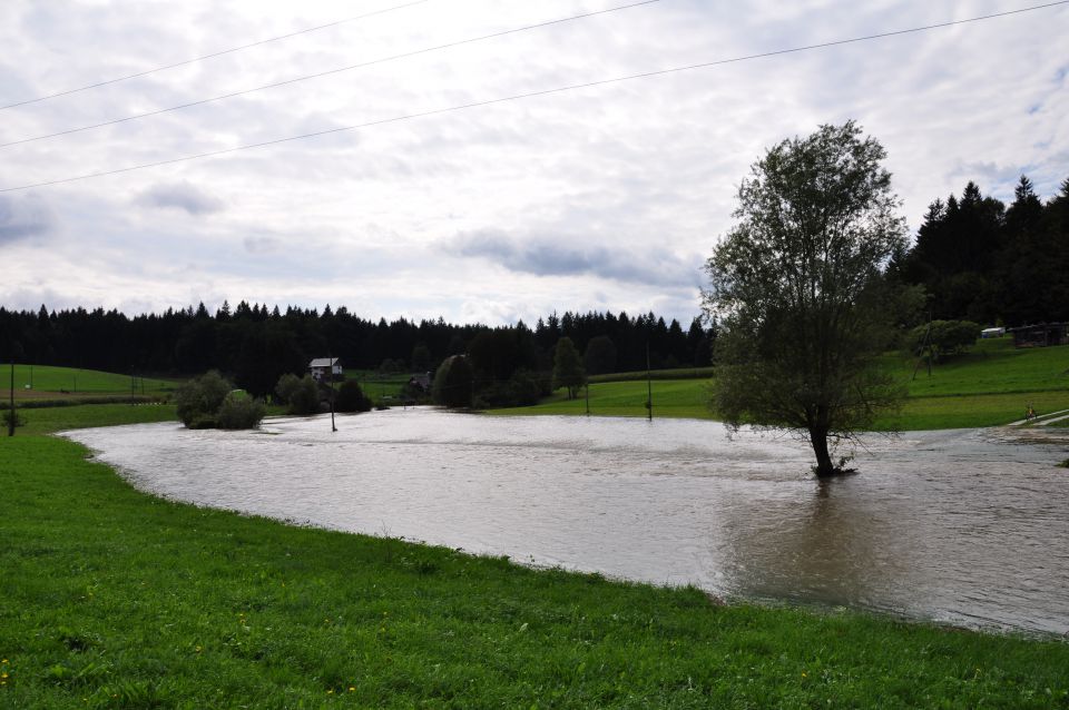 Poplavljena Sušica - foto povečava