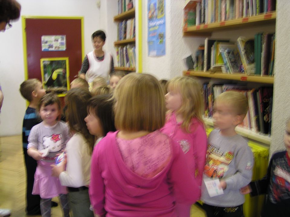 Obisk knjižnice, šol.leto 2010/11 - foto povečava