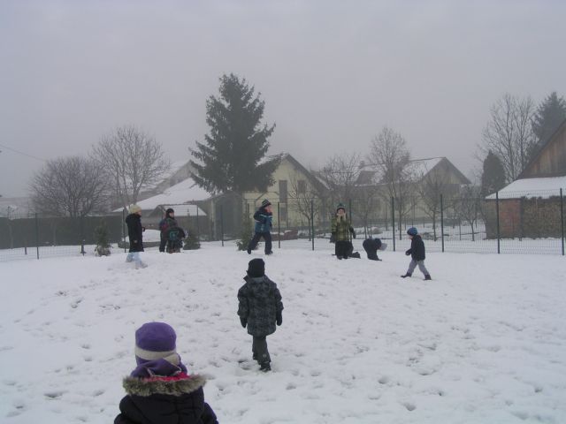 Igra na snegu