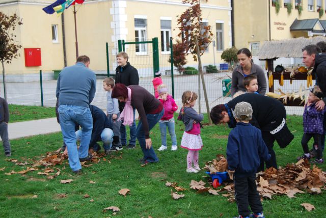 Kostanjev piknik, oktober 2013 - foto