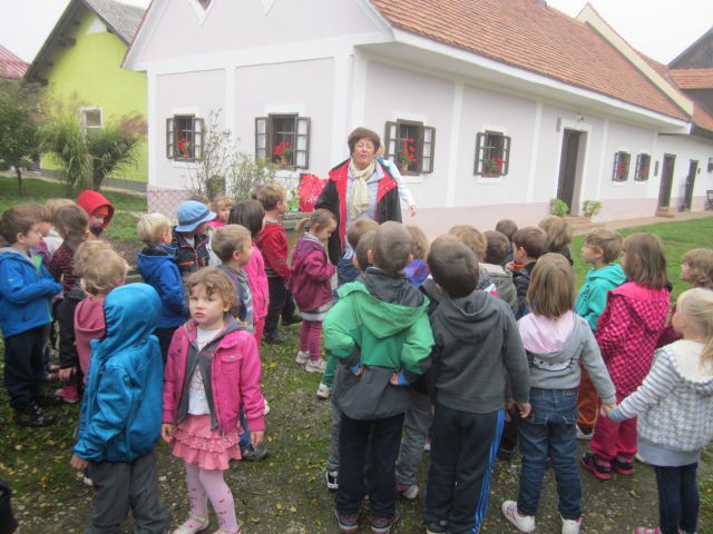 Rdeča igralnica, oktober 2013 - 2.del - foto