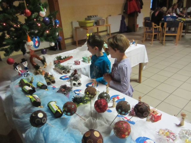 Božično novoletni bazar, delavnice za otroke - foto