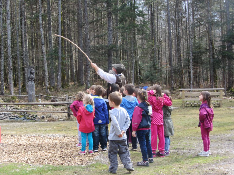 Logarska dolina, tabor, april 2014 - foto povečava