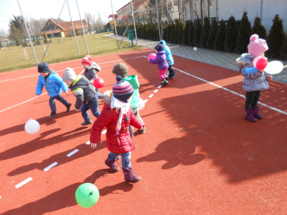 Vijolična igralnica, februar 2015 - foto povečava