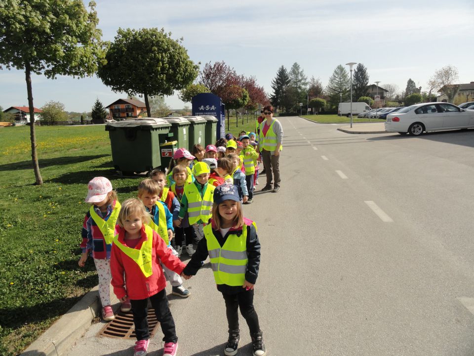 Zelena igralnica, april 2015 - foto povečava