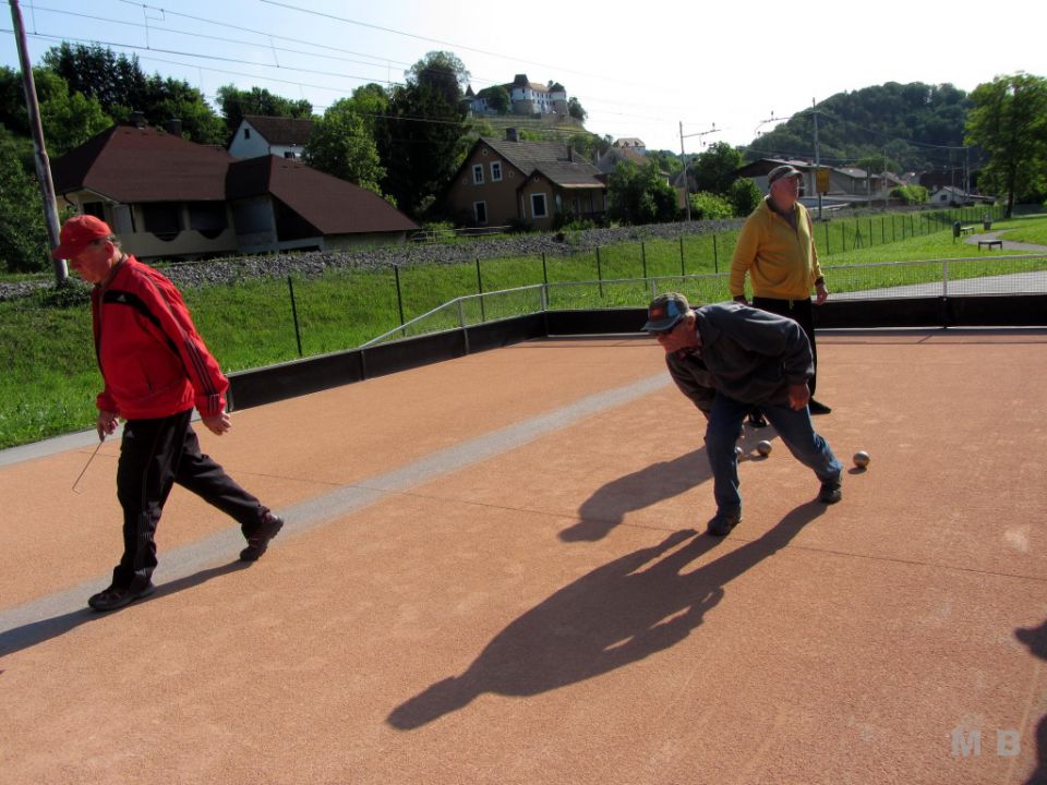 25. MAJ - ZAKLJUČEK KROŽKA - S. N. V. - foto povečava