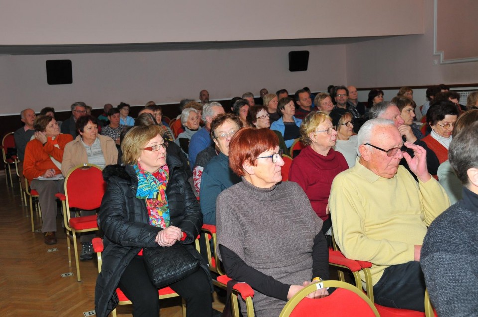 3. 1. 2017 lekarna in zdravstveni dom sevnica - foto povečava